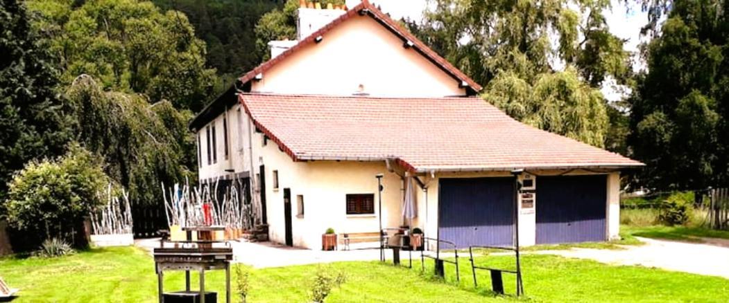 Gites, Les Jonquilles, Le Sagard Et Bungalow Les Brimbelles, Nature Et Detente La Houssiere Luaran gambar
