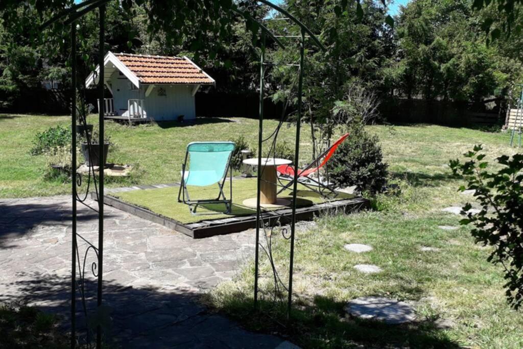 Gites, Les Jonquilles, Le Sagard Et Bungalow Les Brimbelles, Nature Et Detente La Houssiere Luaran gambar